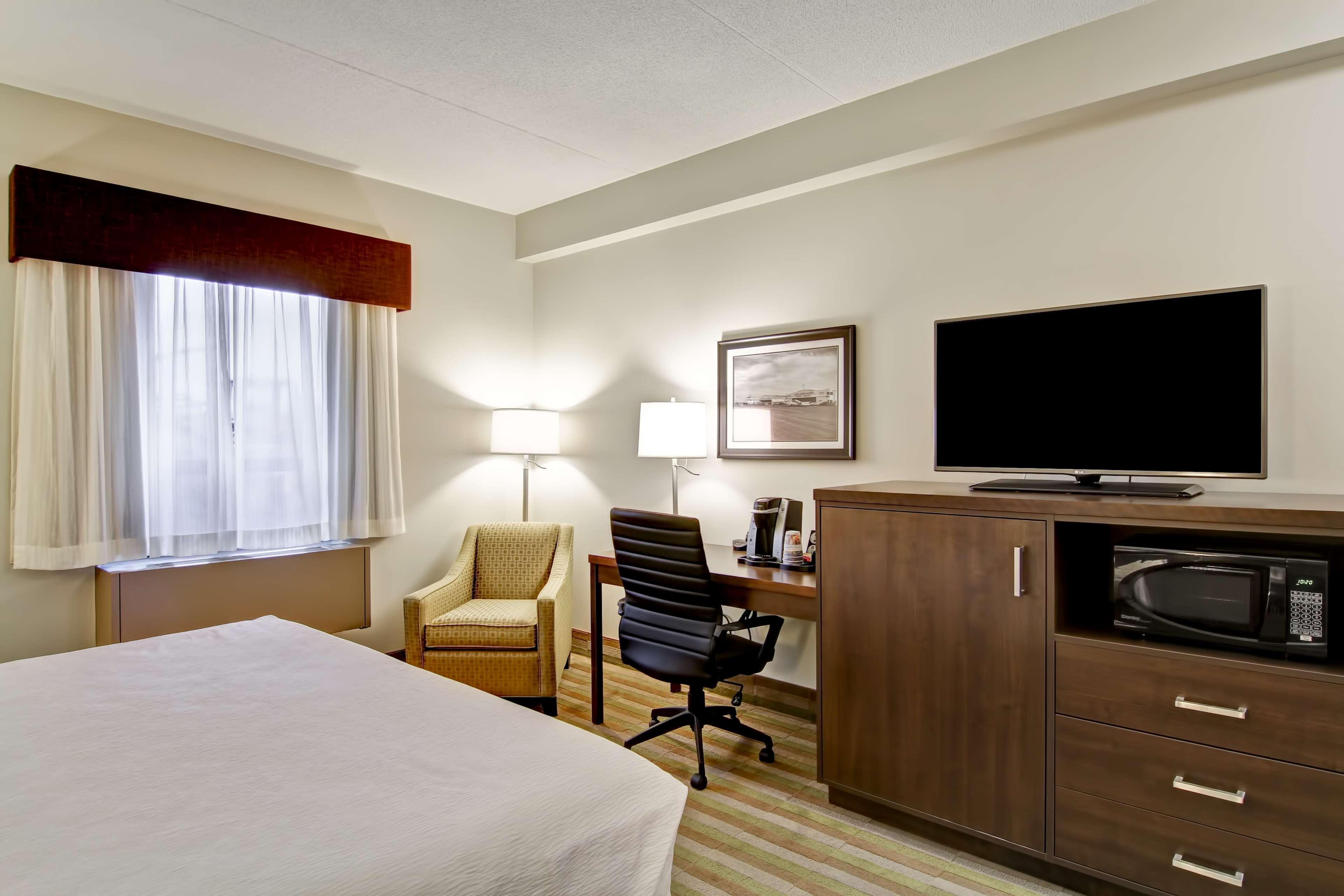 Best Western London Airport Inn & Suites Dış mekan fotoğraf
