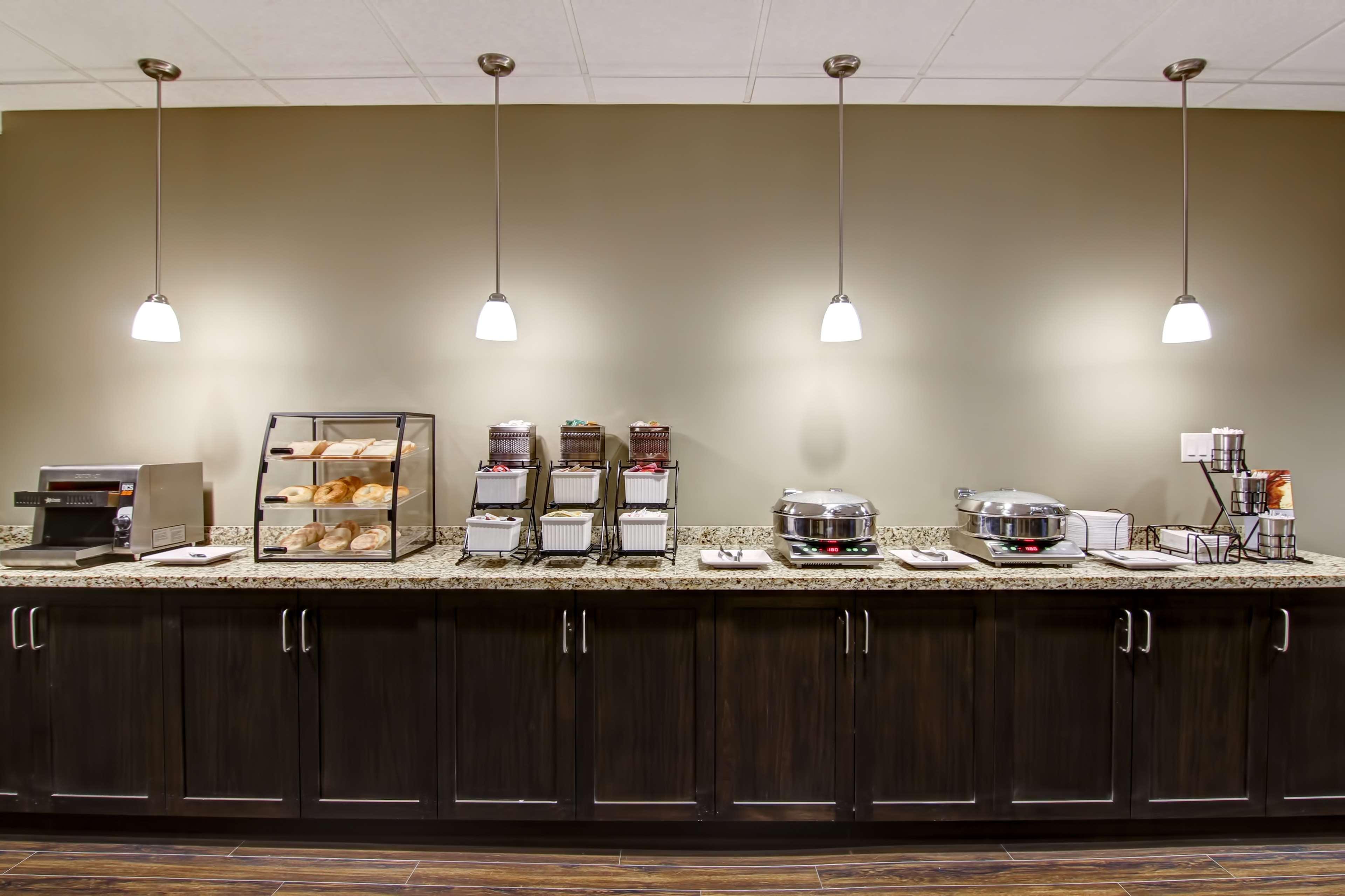 Best Western London Airport Inn & Suites Dış mekan fotoğraf