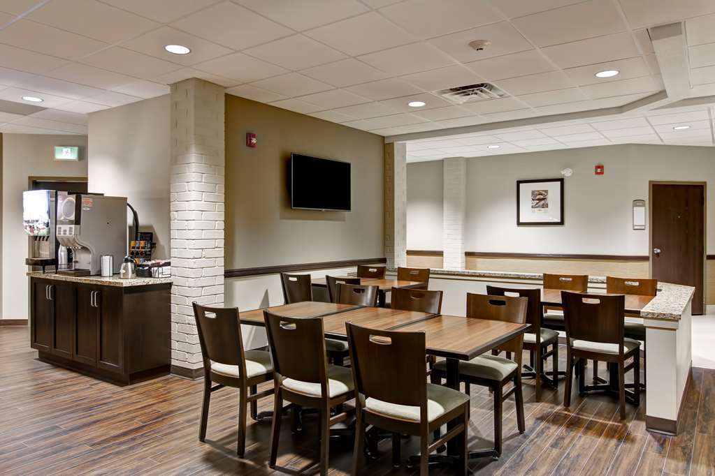 Best Western London Airport Inn & Suites Restoran fotoğraf