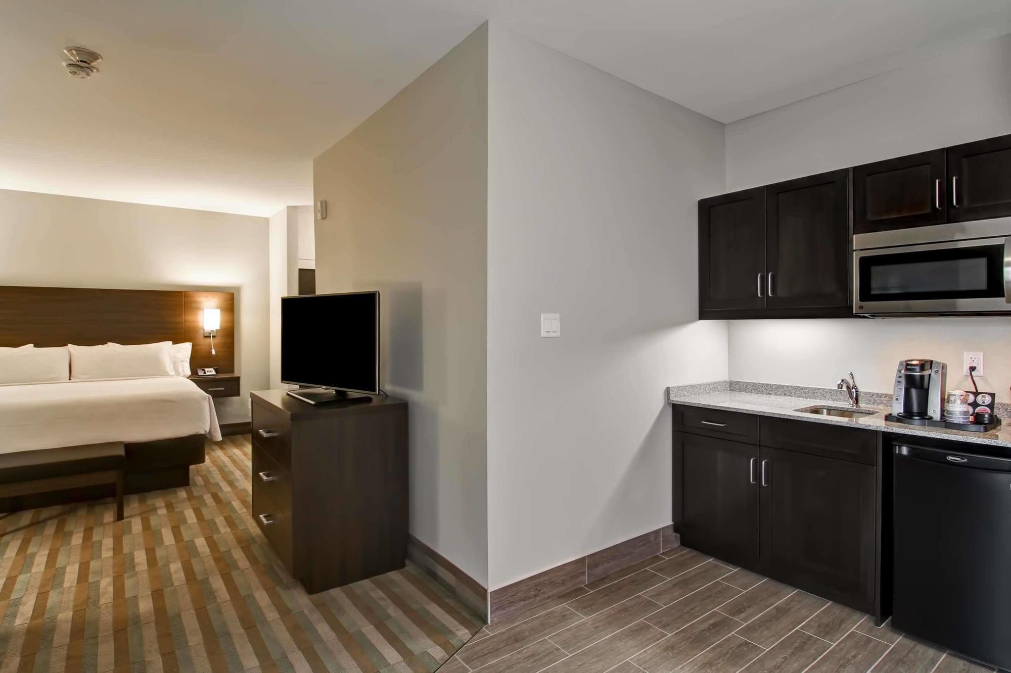 Best Western London Airport Inn & Suites Dış mekan fotoğraf